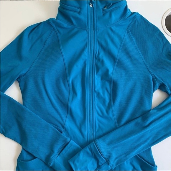 Lululemon Far and Free Jacket Size 6 - Picture 3 of 11